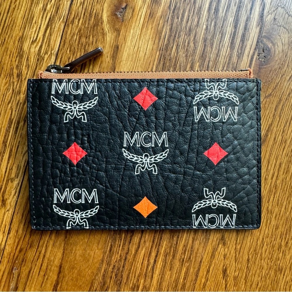 ❤️SOLD❤️ MCM Visetos Original Key Pouch - Picture 2 of 9